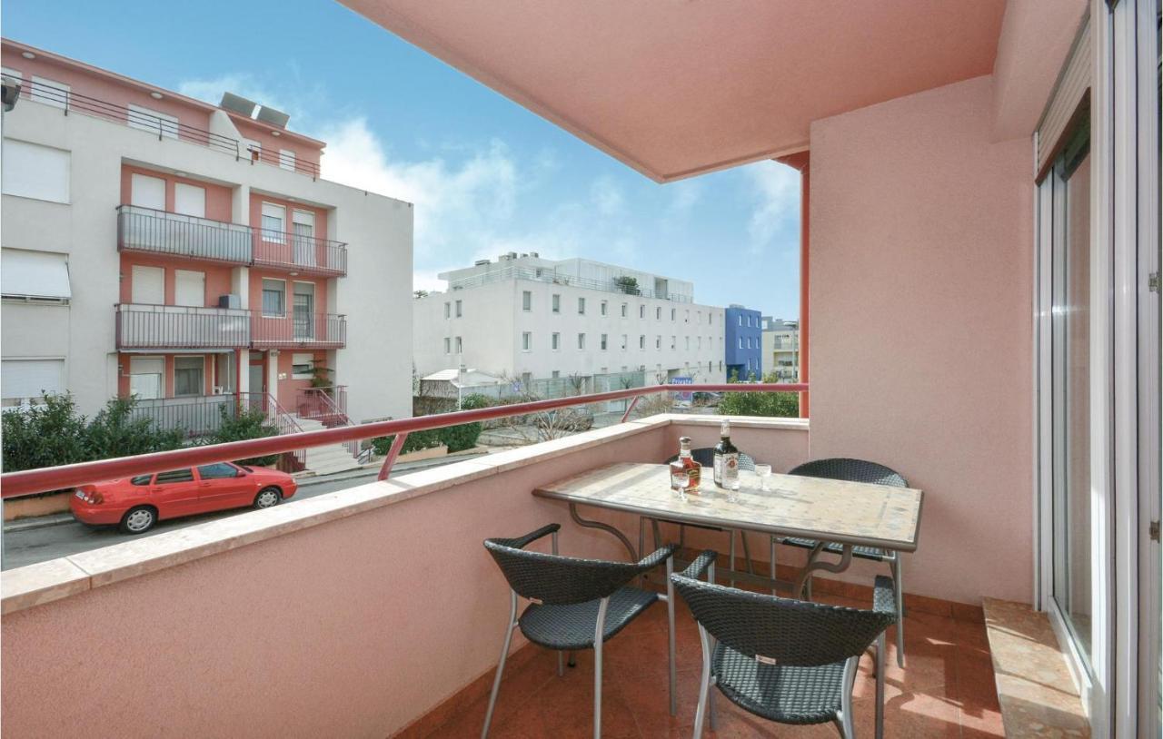 Nice Apartment In Split With Wifi ภายนอก รูปภาพ